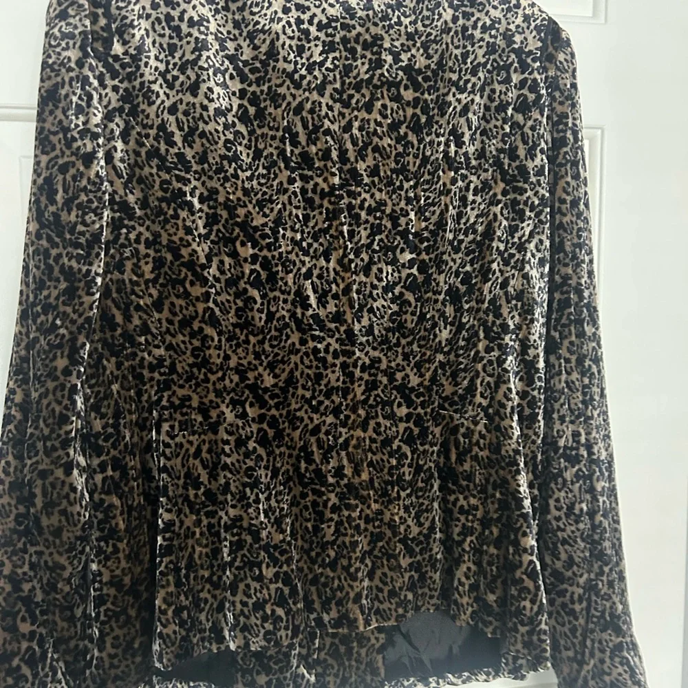 Elie Tahari Leopard Print Blazer - Picture 3 of 3